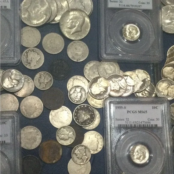 Assorted Coin Collection - Picture 6 of 16